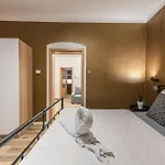 Locals Monastery Appartement Praag
