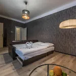 Locals Monastery Appartement *