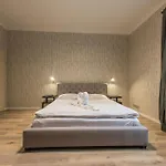 Locals Monastery Appartement *
