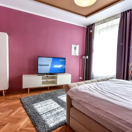 Locals Monastery Apartment *