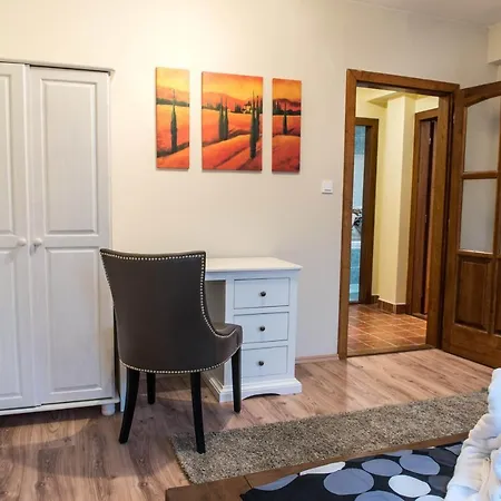 Locals Monastery Apartment *