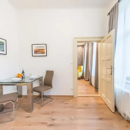 Locals Monastery Appartement